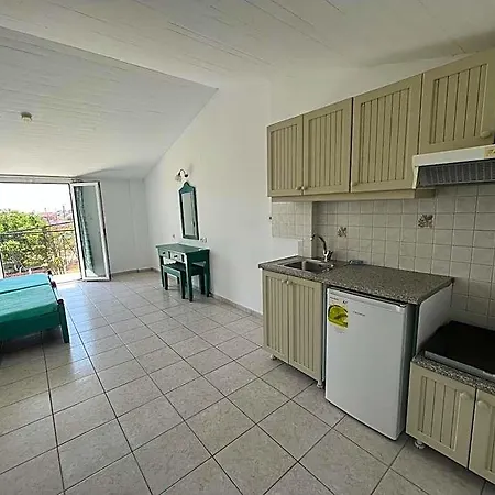 Hotel Meraki Kávos