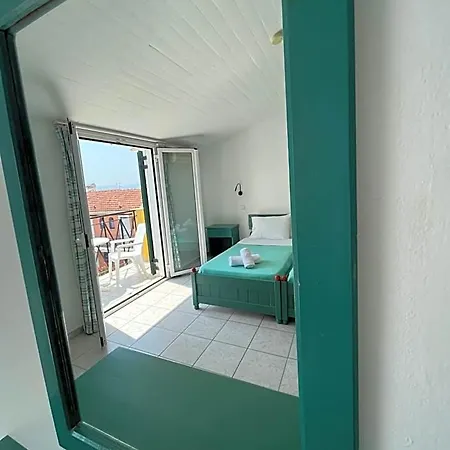 Meraki Hotel Kávos