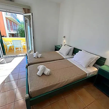 Meraki Hotel Kávos